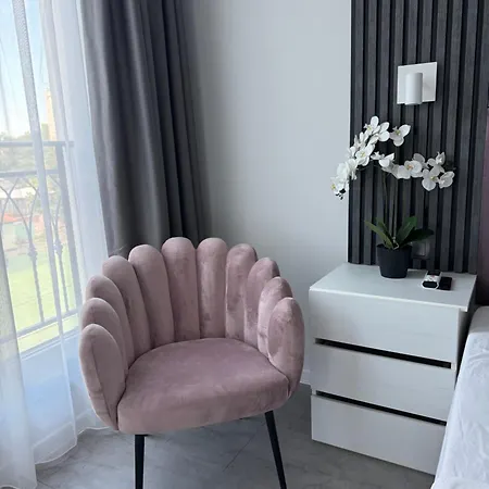 Διαμέρισμα Sun In Center *